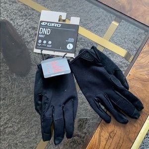 Giro DND cycling gloves